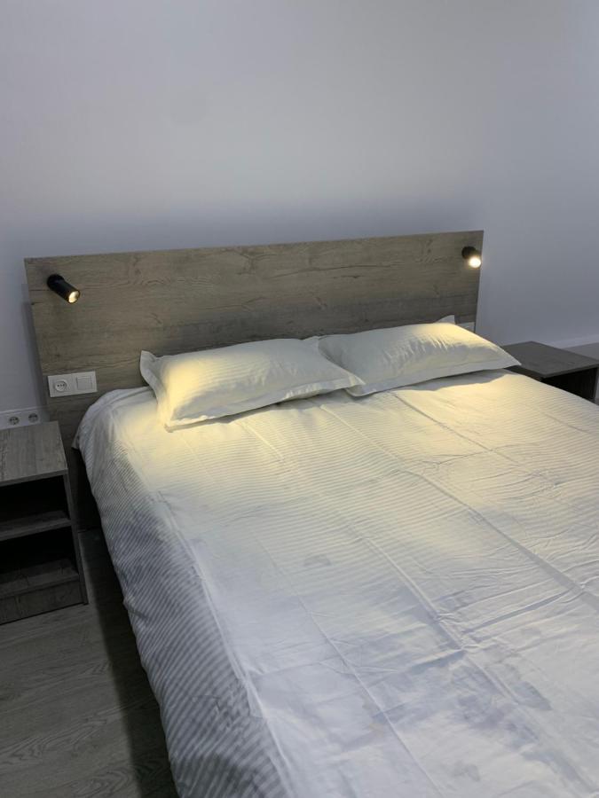 Magistral Hostel Bisjkek Buitenkant foto