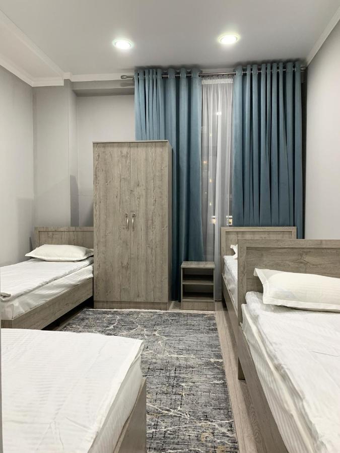 Magistral Hostel Bisjkek Buitenkant foto
